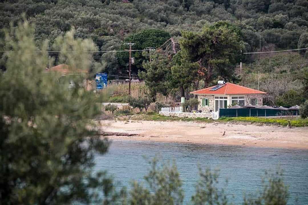 House Kokkalas On The Beach 皮加迪卡 外观 照片